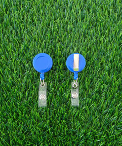 Yoyo clip for id card holder